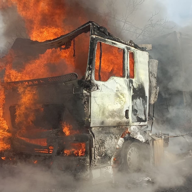 İznik'te tırda çıkan yangın söndürüldü