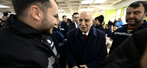 ABB Başkan adayı Altınok, AK Parti Etimesgut ilçe teşkilatıyla bir araya ge...