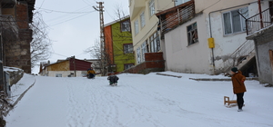 Tokat'ta çocukların kızak keyfi