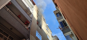 Samsun'da bir evde çıkan yangında 2 çocuk dumandan etkilendi