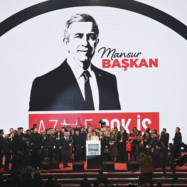 CHP Genel Başkanı Özel, ABB'nin "5 Yılın Projeleri Tanıtım ve Bilgilendirme...