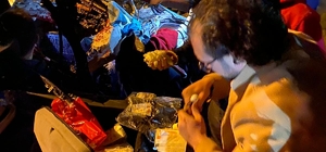 Koruma polislerinin içinde bulunduğu otomobil TIR'a çarptı: 1 şehit, 2 yara...