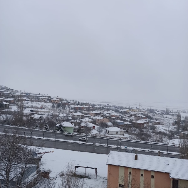Keskin ilçesinde kar yağışı