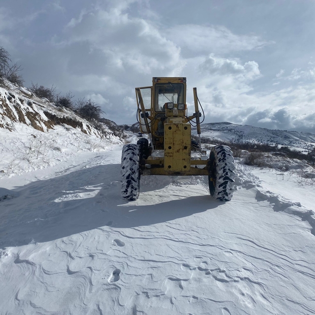 Malatya'da 28 mahalle yolu kar nedeniyle ulaşıma kapandı