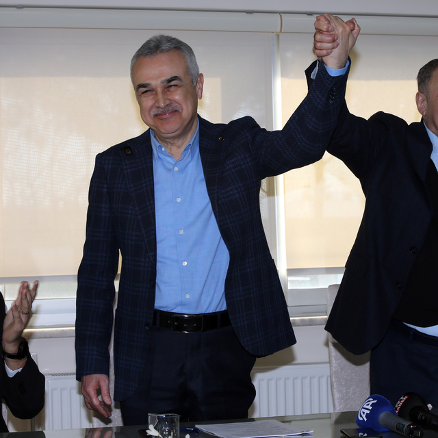 AK Parti Aydın Büyükşehir Belediyesi Başkan Adayı Savaş'tan "sera üssü" hed...