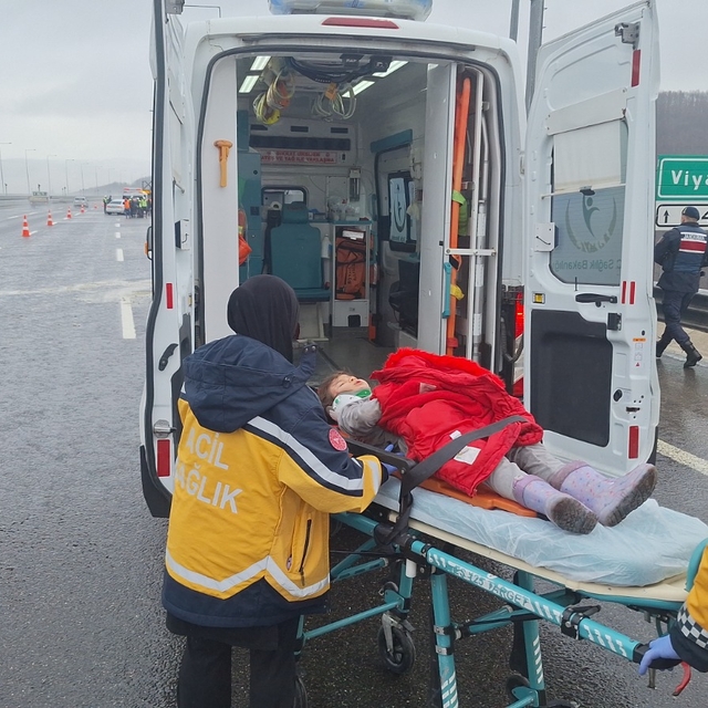 Kuzey Marmara Otoyolu'nda zincirleme kaza: 5 yaralı