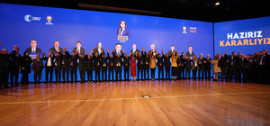 AK Parti Genel Başkanvekili Ala, Gaziantep'te aday tanıtım toplantısında ko...