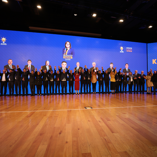 AK Parti Genel Başkanvekili Ala, Gaziantep'te aday tanıtım toplantısında ko...