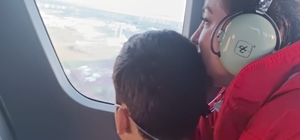 Diyarbakır'da kardan yolu kapanan mahalledeki hasta ambulans helikopterle hastaneye ulaştırıldı