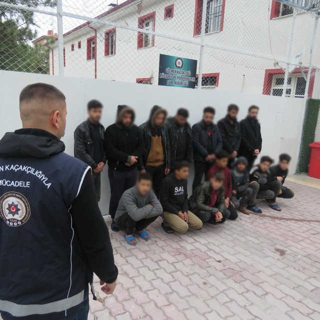 Konya'da 13 düzensiz göçmen yakalandı