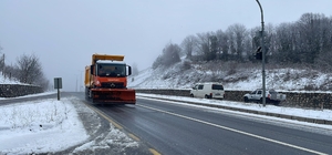 Düzce'de kar nedeniyle 24 köy yolunda ulaşım sağlanamıyor 