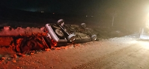 Konya'da şarampole devrilen otomobildeki 4 kişi yaralandı