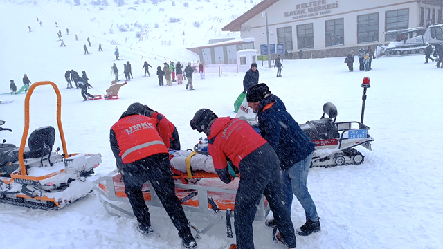 UMKE ekipleri Keltepe Kayak Merkezi'nde 10 hastaya müdahale etti
