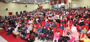 Hacılar Belediyesinden öğrencilere karne hediyesi