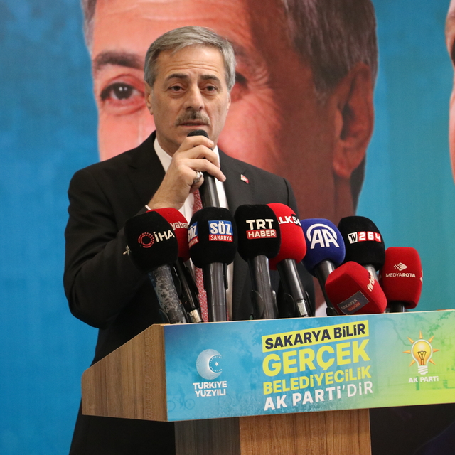 Sakarya Büyükşehir Belediye Başkan adayı Alemdar, basın mensuplarıyla buluş...