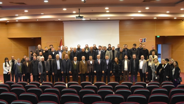 AK Parti Malatya Büyükşehir Belediye Başkan adayı Er, seçim çalışmalarını sürdürüyor