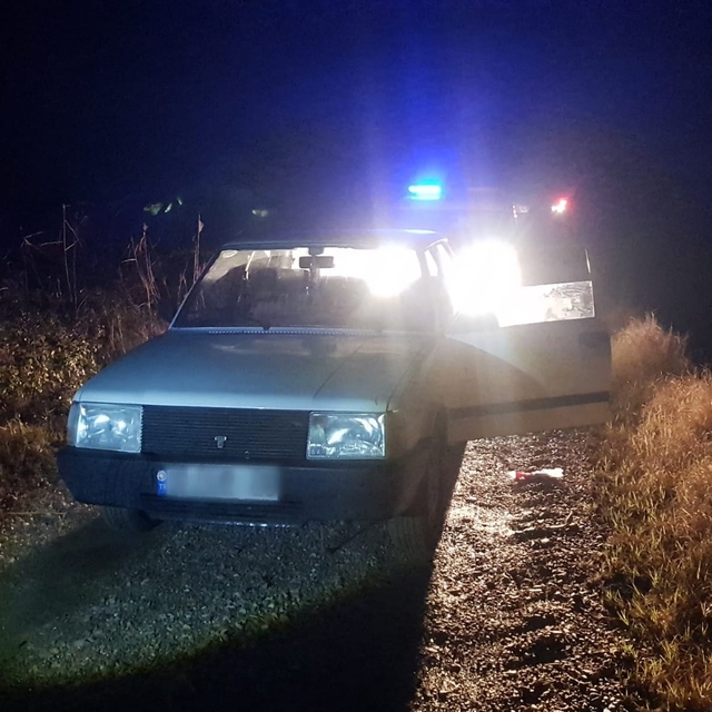 Hırsızlıktan aranan şüpheli, çaldığı otomobille yakalandı