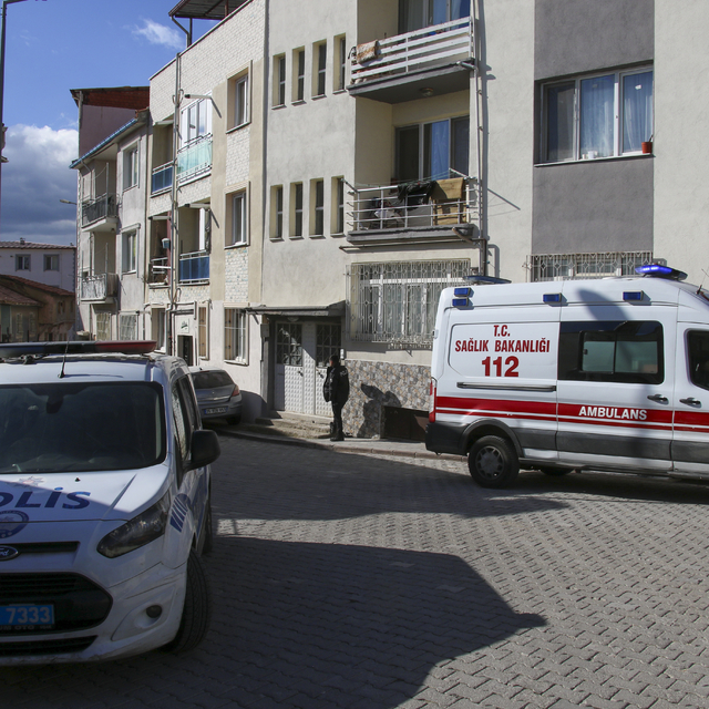 Uşak'ta yalnız yaşayan kadın evinde ölü bulundu