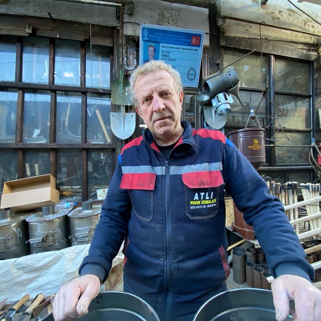 Mudurnulu demirci ustası, yakıt tasarrufu sağlayan fındık kabuğu ve pelet s...