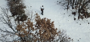 Kaçak avcı dron ile tespit edilip, yakalandı