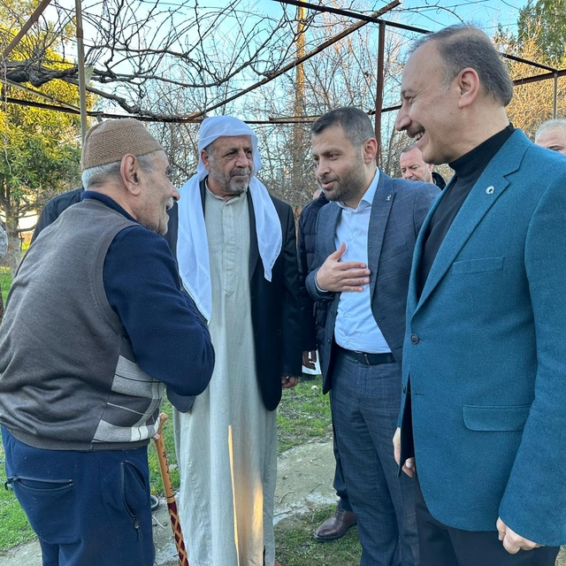 AK Parti Mardin Büyükşehir Belediye Başkan adayı Erin, kırsal mahalleri ziy...