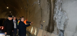 Artvin Valisi Cengiz Ünsal, Yusufeli T14 tünelinde incelemelerde bulundu