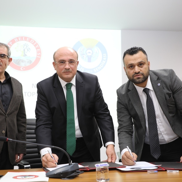 Nizip Belediyesi işçilerine yüzde 110 zam