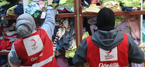 Siirt'e gelen depremzede 1074 ailenin giyim ihtiyacı Türk Kızılay tarafından karşılandı
