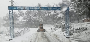 Çanakkale'de karla mücadele çalışmaları devam ediyor
