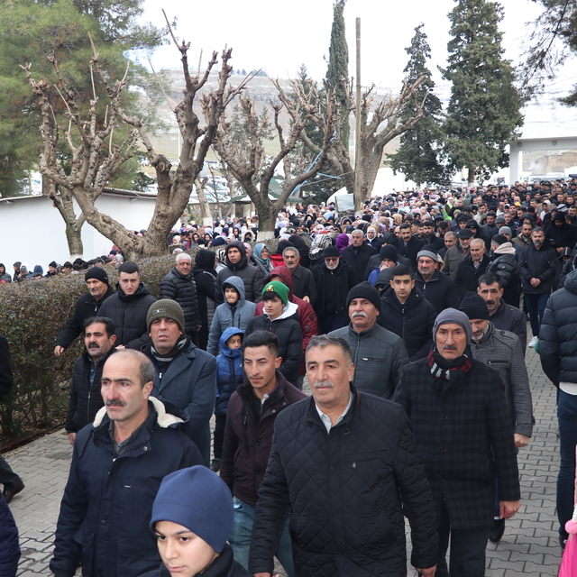 Batman'da kanaat önderi Süleyman Bağdu mezarı başında anıldı