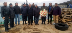 İzmir'de batan tank çıkarma gemisindeki şehitler için tören