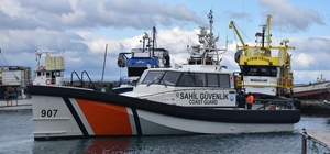 Dikili'de balıkçı teknesi battı: 4 ölü, 1 kayıp (3)