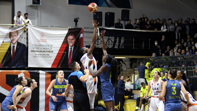 ÇBK Mersin - Prag: 56-77