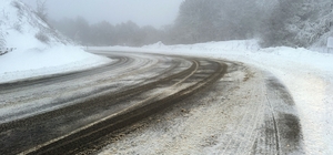 Kırklareli'nin yüksek kesimlerinde kar yağışı etkisini sürdürüyor