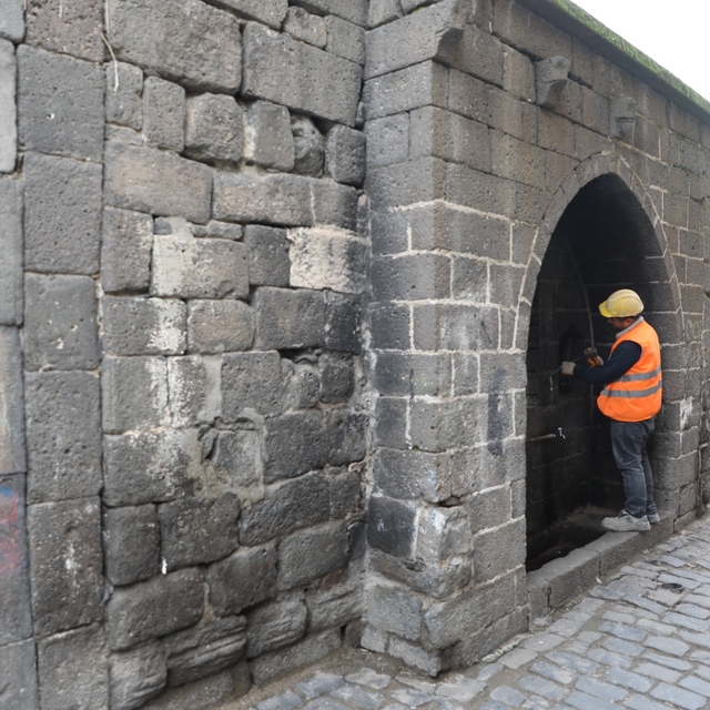 Diyarbakır'ın tarihi çeşmeleri restore ediliyor