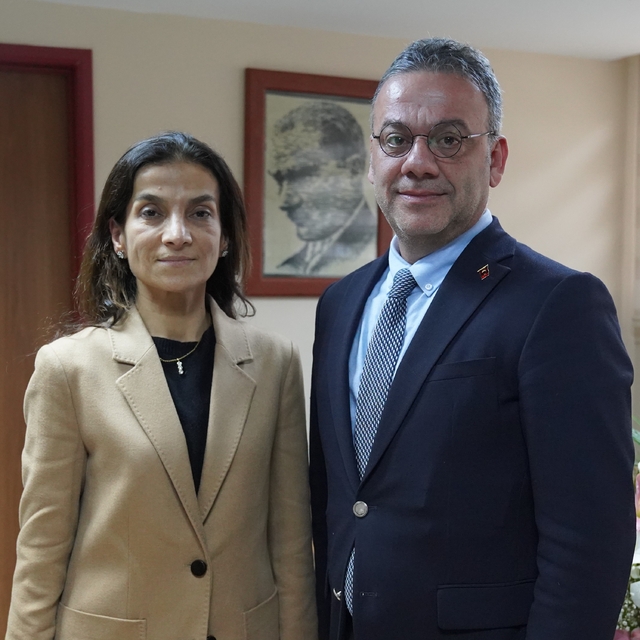 Balcalı Hastanesi Başhekimi Prof. Dr. Hafize Yalınız, göreve başladı