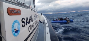 Çanakkale açıklarında botları arızalanan 38 düzensiz göçmen kurtarıldı