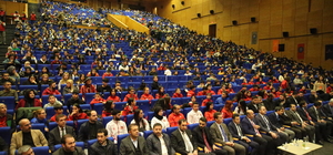 Gençlik ve Spor Bakan Yardımcısı Enes Eminoğlu Diyarbakır'da gençlerle bulu...