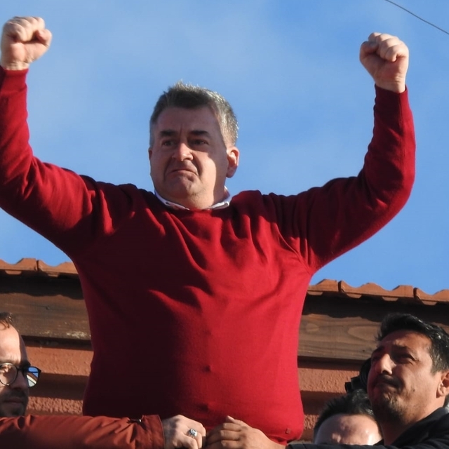 CHP'den aday gösterilmeyen Çeşme Belediye Başkanı Oran'dan partisine tepki