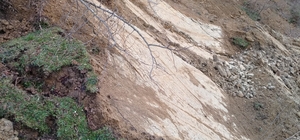 Düzce´de heyelanlarda 10 köye ulaşım kapandı