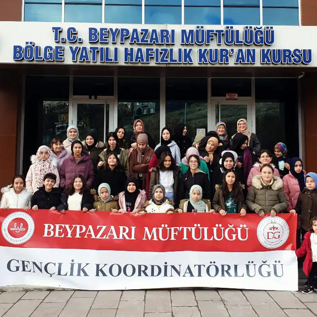 Beypazarı Müftülüğünün "Gençliğe Değer" kampı başladı