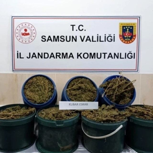 Samsun'da 17 kilo 700 gram esrar ele geçirildi