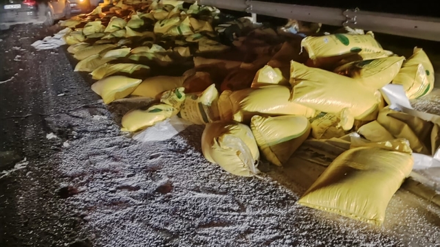 Gaziantep'te üç aracın karıştığı kazada 1 kişi yaralandı