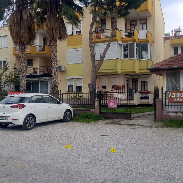 İyi Parti eski ilçe başkanı silahlı saldırıda yaralandı, 3 şüpheliden biri...