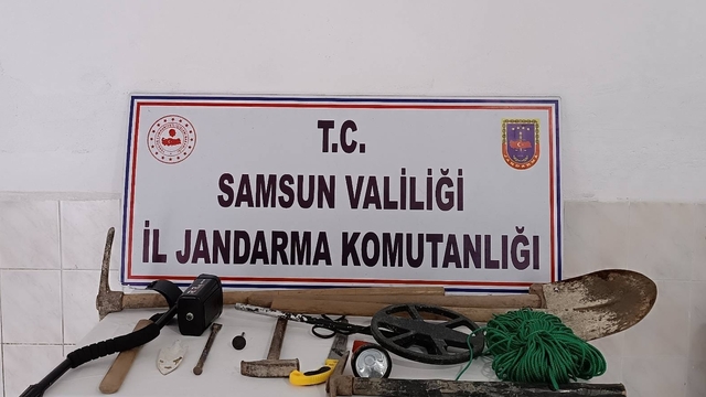 Samsun'da sit alanında kaçak kazı yapan 6 kişi suçüstü yakalandı