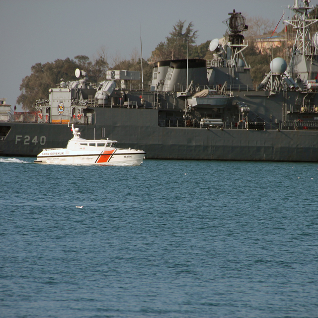 Zonguldak'ta batan geminin kayıp 7 personeli aranıyor