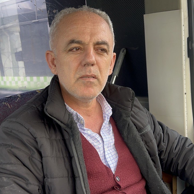 Kocaeli'de halk otobüsü şoförü fenalaşan yolcuyu hastaneye yetiştirdi