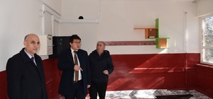 Yeşilyurt Kaymakamı Cebeci, okullardaki çalışmaları inceledi