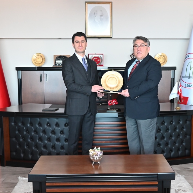 Ar-Ge Teşvikleri Genel Müdürü Macit, BEÜ Rektörü Özölçer'i ziyaret etti