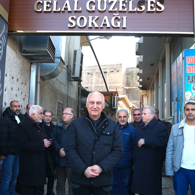 "Şark Bülbülü" Celal Güzelses vefatının 65. yılında Diyarbakır'da anıldı